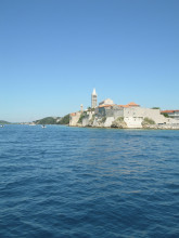 1762998